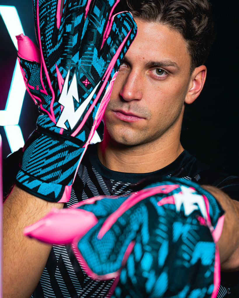 Pink goalkeeper deals gloves