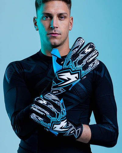 Person wearing Ignite Kaliaaer Blue Goalkeeper Gloves Junior
