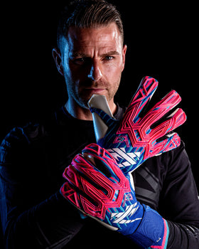 Pink and blueRegen goalkeeper gloves