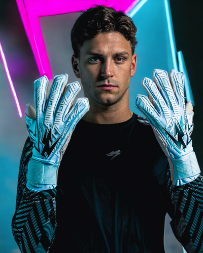 Wrist support best sale for goalkeeper