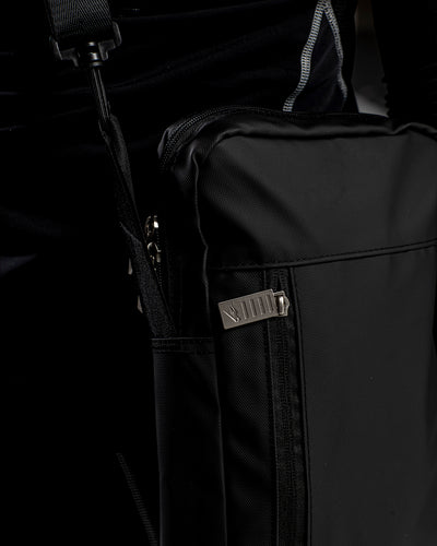 The Kaliaaer Pro Glove bag in black.