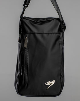 The Kaliaaer Pro Glove bag in black.